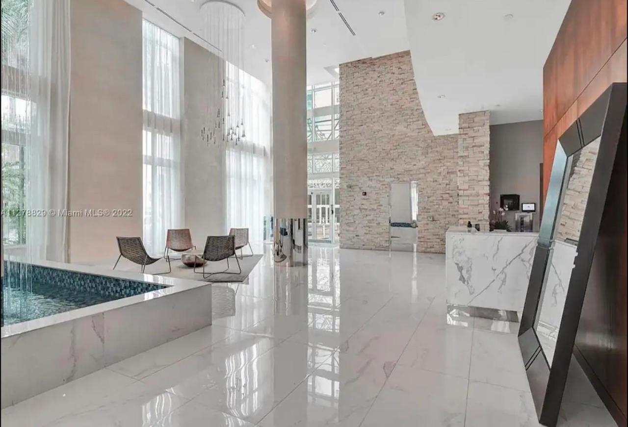 Iconic 2 Bedroom Loft Brickell-Stunning Views Miami Esterno foto