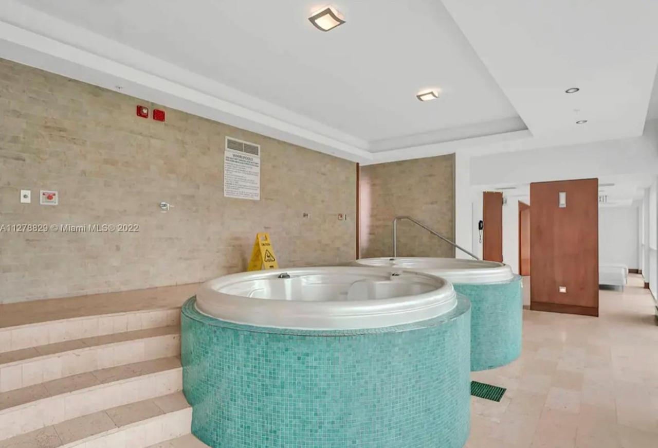Iconic 2 Bedroom Loft Brickell-Stunning Views Miami Esterno foto